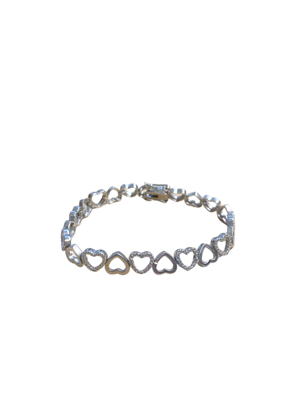 Macy’s Silver Heart Link Bracelet Romantic Feminine Delicate Preppy Jewelry